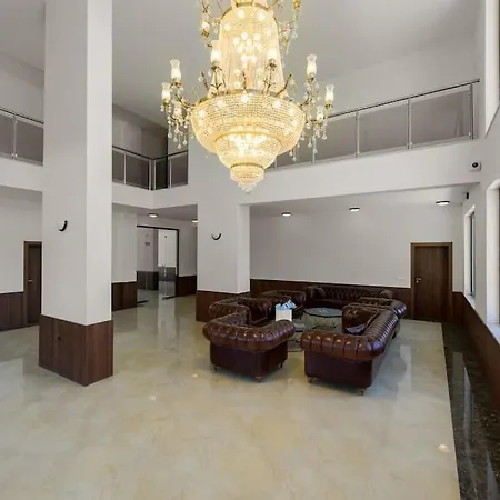 Azur 4 Apartment